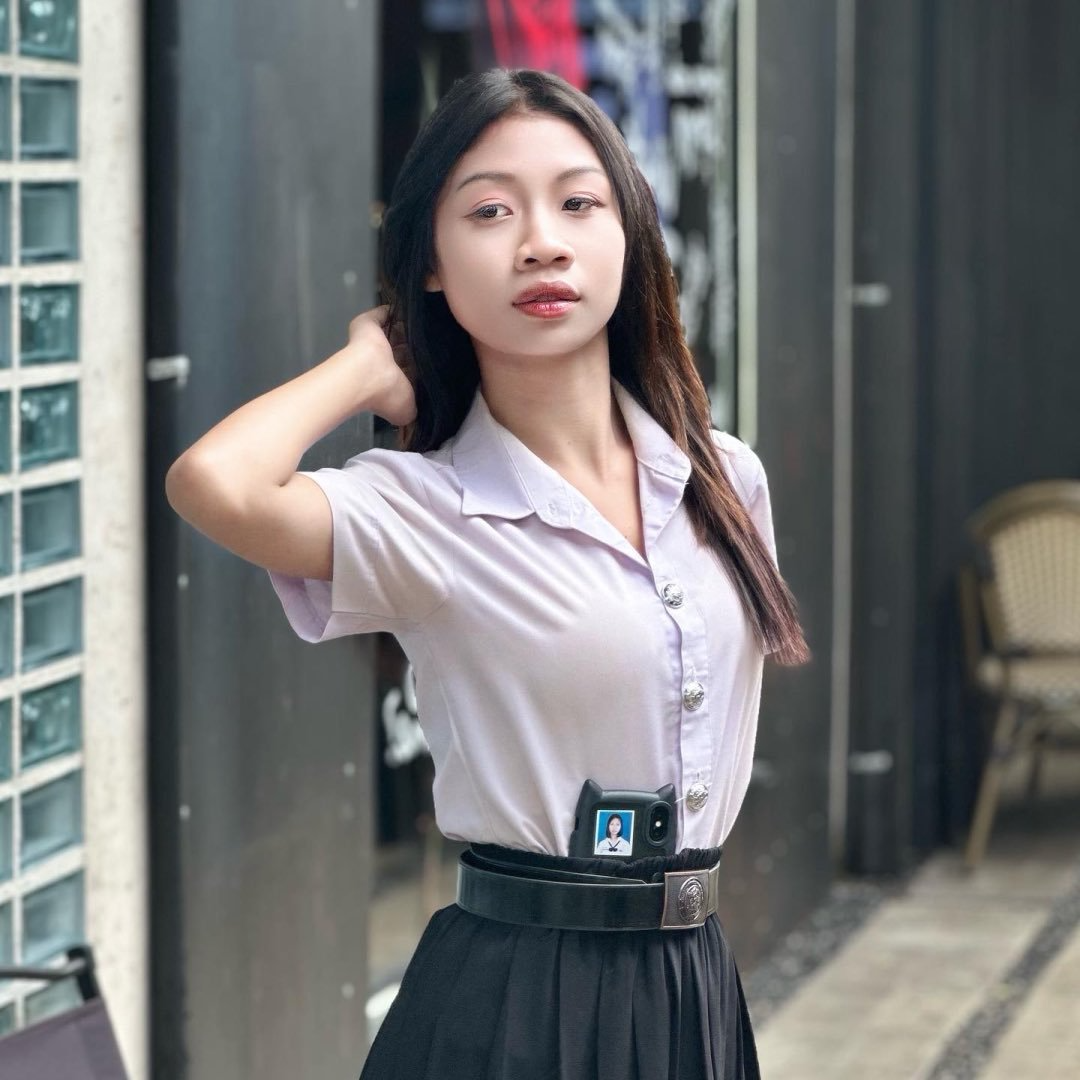 นางสาวพัชรินทร์ ศรีชมชื่น